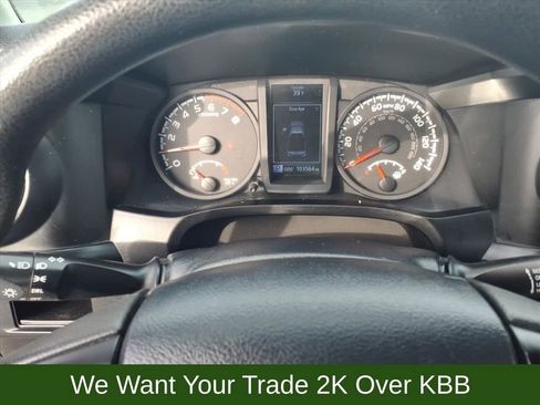 Used 2018 Toyota Tacoma SR image 14