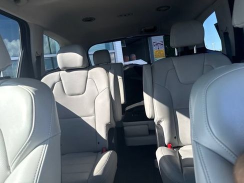 Certified 2023 Kia Telluride S w/ S Sunroof Package AWD/4WD image 27