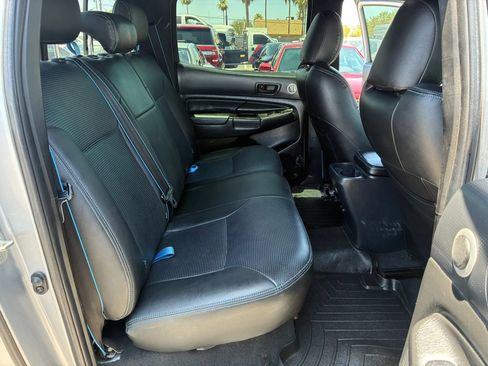 Used 2014 Toyota Tacoma 4x4 Double Cab w/ TRD Sport Package image 21