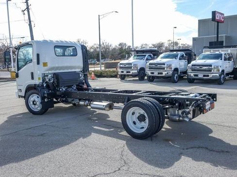 New 2025 Chevrolet Low Cab Forward RWD image 5