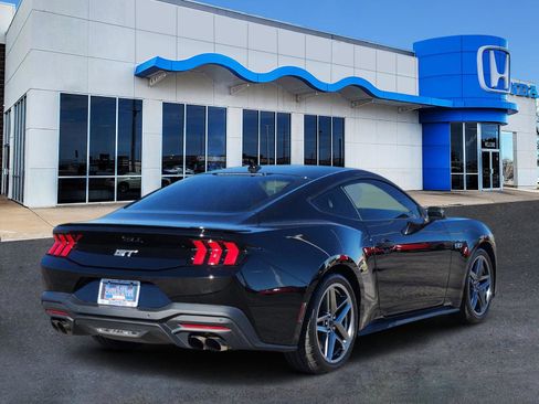 Used 2024 Ford Mustang GT Premium image 5