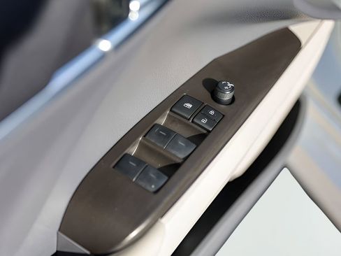 Used 2024 Toyota Camry LE image 24