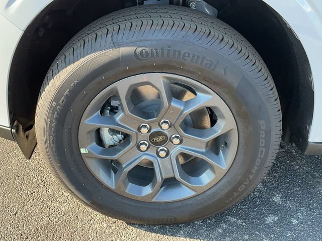 New 2025 Ford Maverick XLT w/ XLT Luxury Package FWD image 11