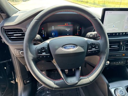 Used 2023 Ford Escape ST-Line w/ Tech Pack #1 FWD image 14