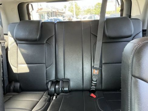 Used 2019 GMC Yukon SLT AWD/4WD image 15