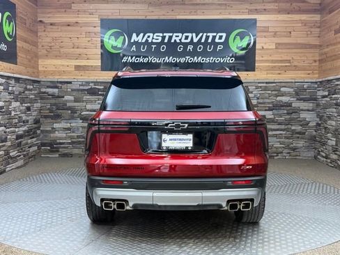 Used 2024 Chevrolet Traverse Z71 AWD/4WD image 9