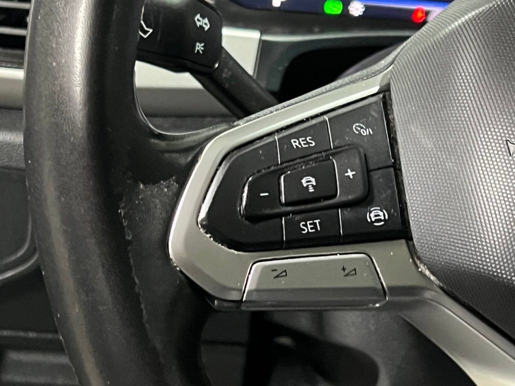 Used 2022 Volkswagen Atlas SE FWD image 25