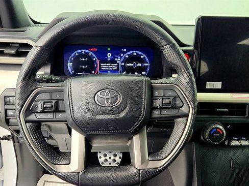 Used 2024 Toyota Tacoma TRD Sport image 13