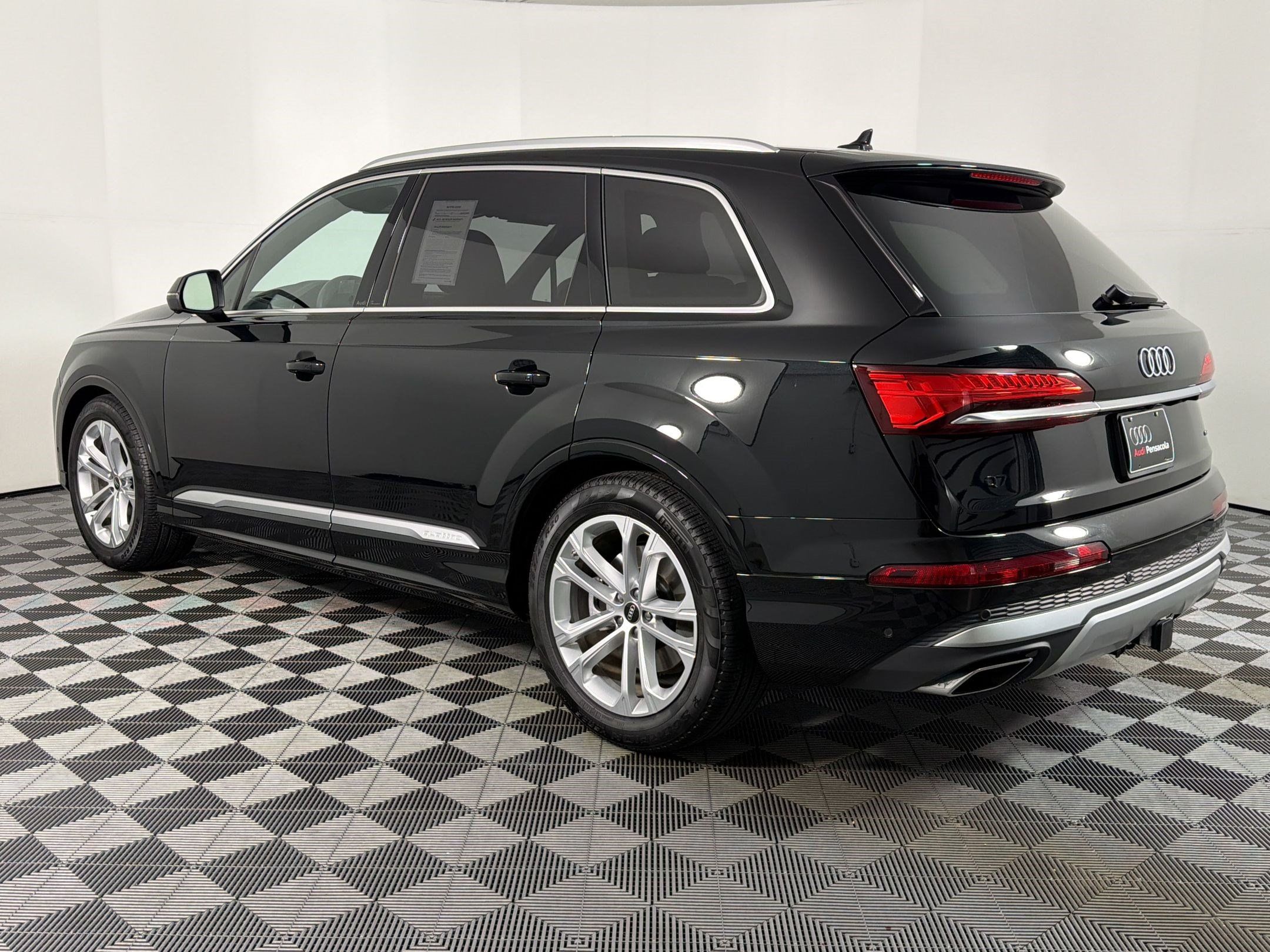 Used 2026 Audi Q7 3.0T Premium Plus AWD/4WD image 2