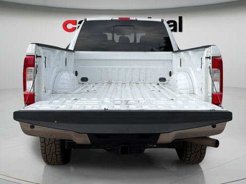 Used 2019 Ford F250 Lariat w/ Lariat Value Package AWD/4WD image 26