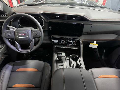 New 2026 GMC Sierra 1500 AT4 w/ AT4 Premium Package AWD/4WD image 13