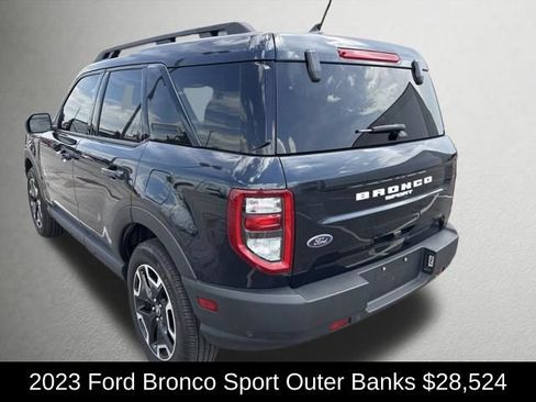 Used 2023 Ford Bronco Sport Outer Banks w/ Tech Package AWD/4WD image 5