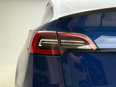 Used 2021 Tesla Model Y Performance image 19