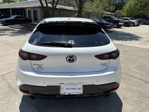 Used 2021 MAZDA MAZDA3 Hatchback w/Premium Plus Pkg AWD/4WD image 6