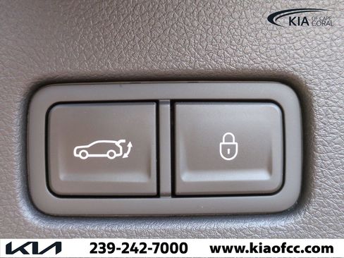 Used 2025 Genesis GV70 2.5T image 12