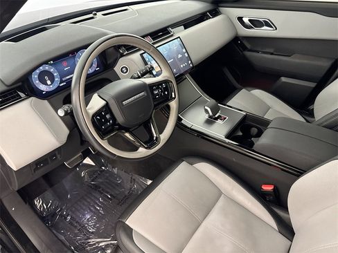 Certified 2024 Land Rover Range Rover Velar Dynamic SE image 9