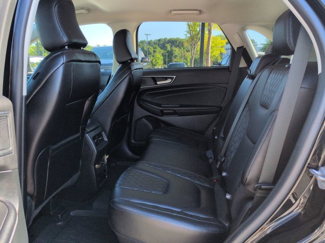Used 2024 Ford Edge Titanium w/ Class II Trailer Tow Package AWD/4WD image 13