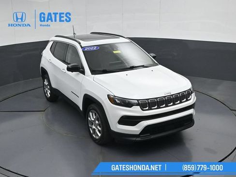 Used 2022 Jeep Compass Latitude w/ Sun and Sound Group AWD/4WD image 53