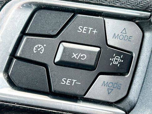 Used 2024 Ford Mustang Premium RWD image 33