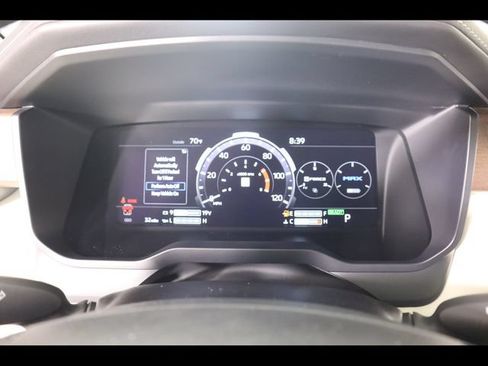 Used 2025 Toyota Sequoia Capstone AWD/4WD image 38