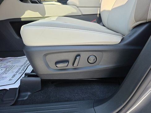 New 2026 Nissan Pathfinder SL image 19