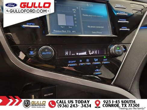 Used 2018 Toyota Camry XSE image 28