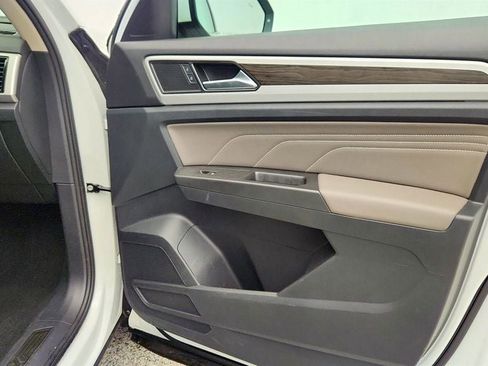 Used 2023 Volkswagen Atlas SE image 21