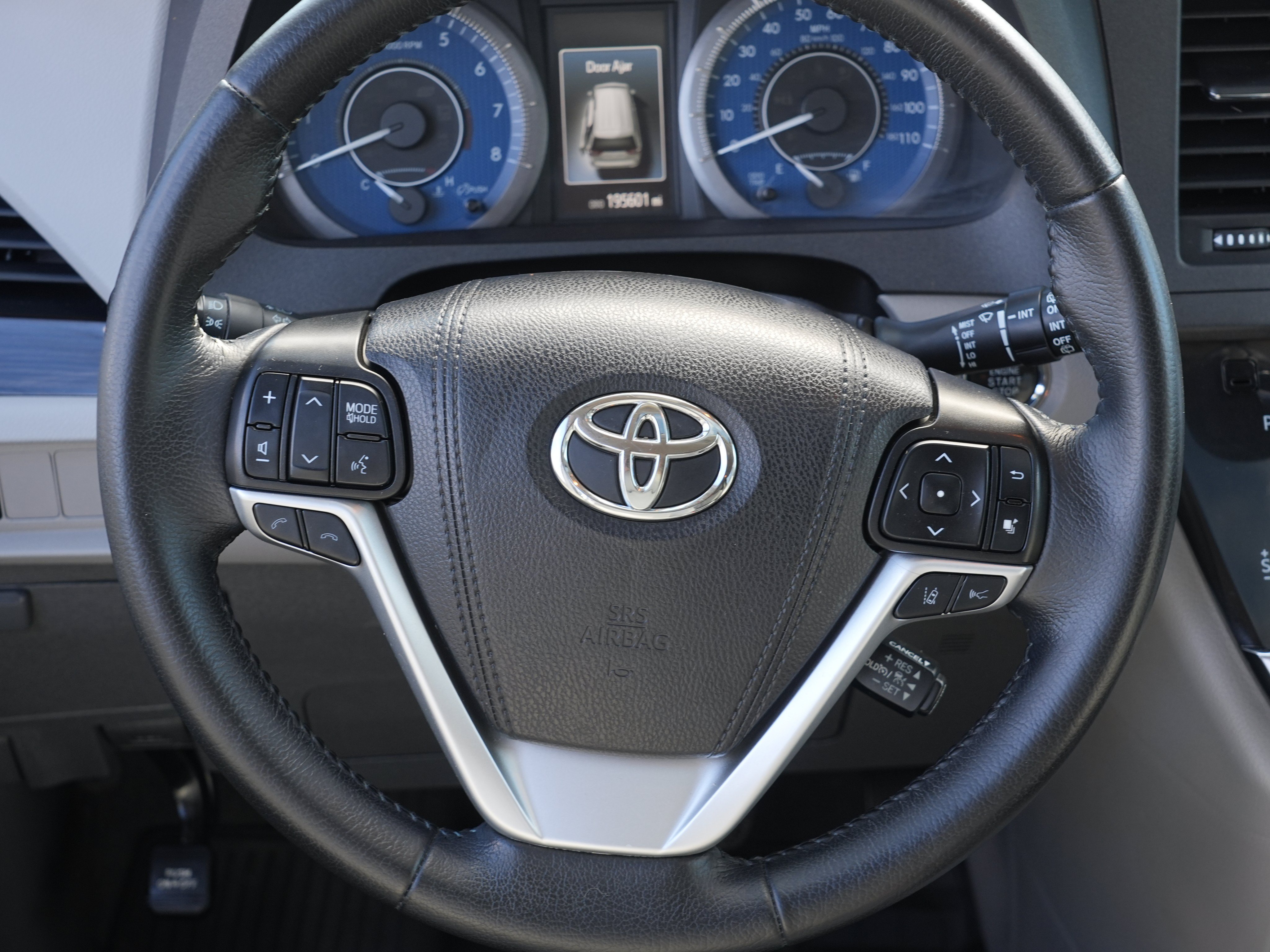 Used 2019 Toyota Sienna XLE Premium w/ Carpet Mat Package AWD/4WD image 21