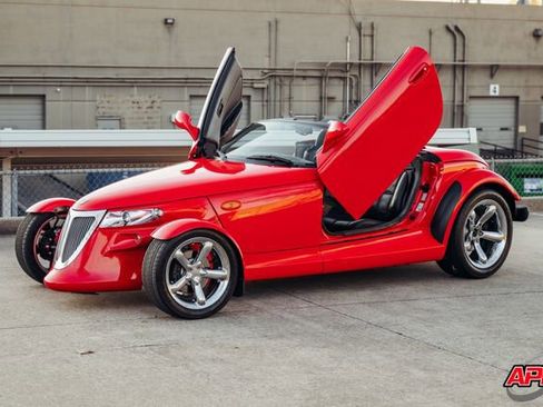 Used 2000 Plymouth Prowler image 3