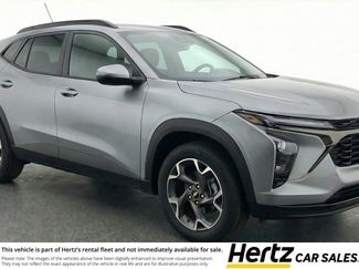 Used 2025 Chevrolet Trax LT w/ LT Convenience Package video 1