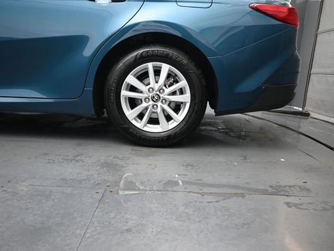 Used 2026 Toyota Camry LE image 14