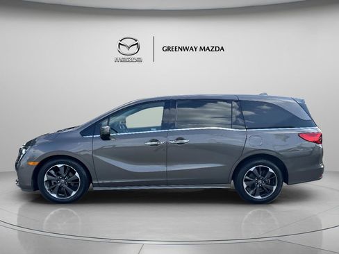 Used 2023 Honda Odyssey Elite image 4