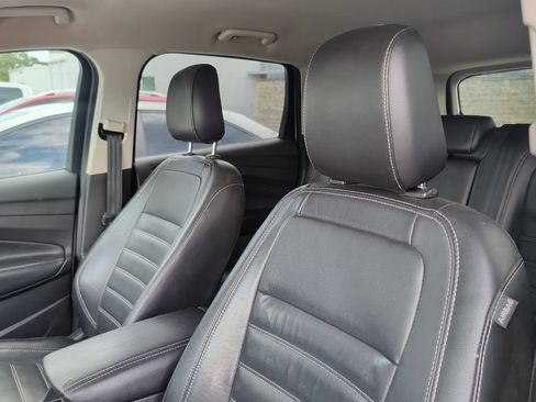 Used 2018 Ford Escape SEL FWD image 6