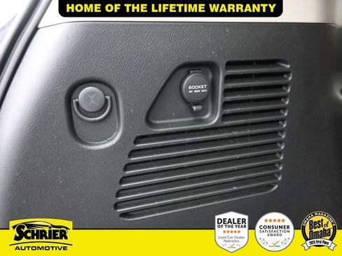 Used 2024 Nissan Armada Platinum w/ Captain's Chairs Package image 39