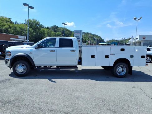 New 2026 RAM 4500 Tradesman w/ Chrome Appearance Group AWD/4WD image 7