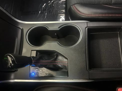 Used 2015 Toyota Camry SE FWD image 11