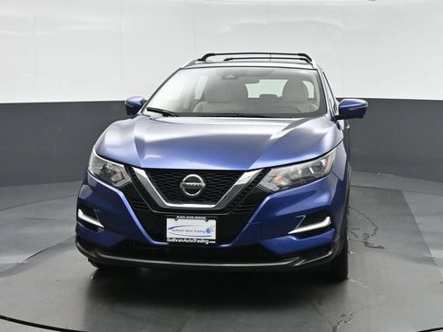 Used 2022 Nissan Rogue Sport SL AWD/4WD image 2