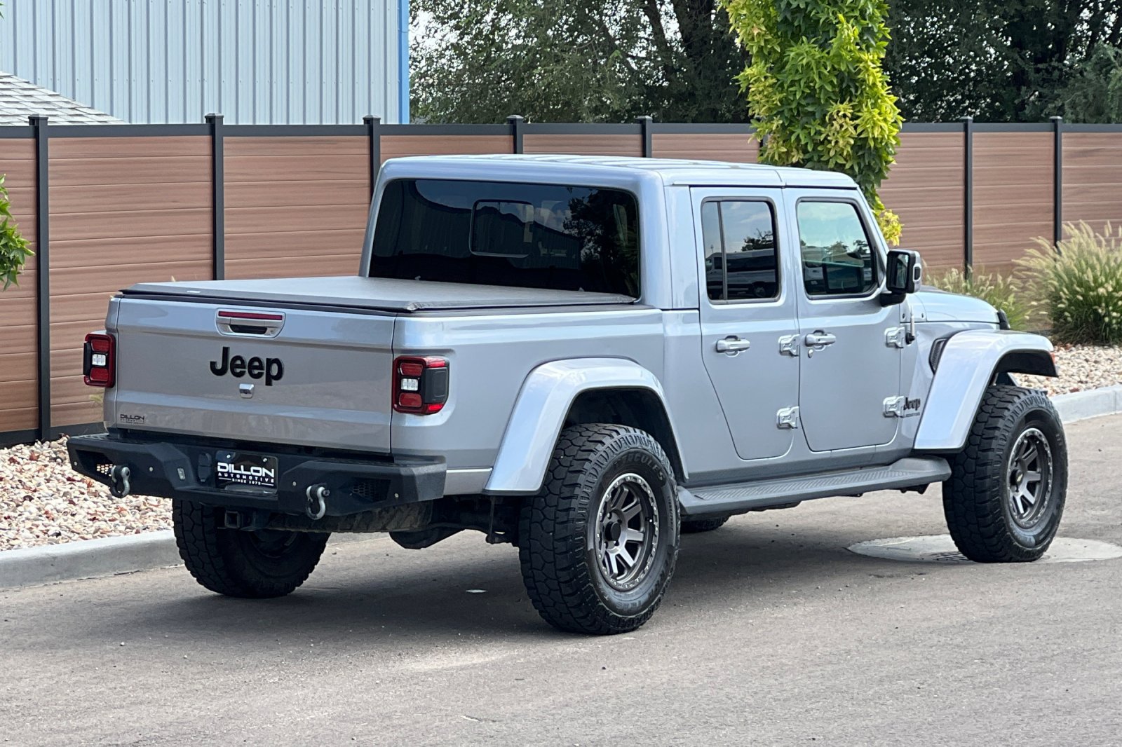 Used 2021 Jeep Gladiator Overland AWD/4WD image 7