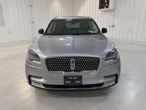 Used 2021 Lincoln Aviator Reserve w/ Equipment Group 201A image 8