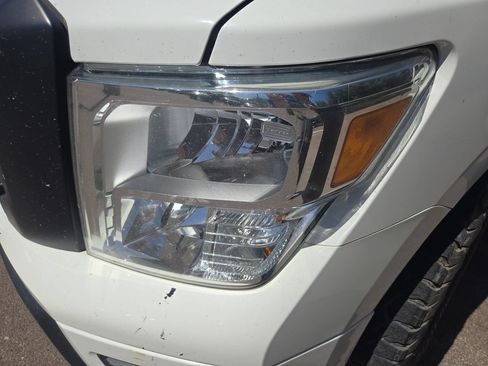 Used 2021 Nissan Titan S w/ S Utility Package RWD image 17