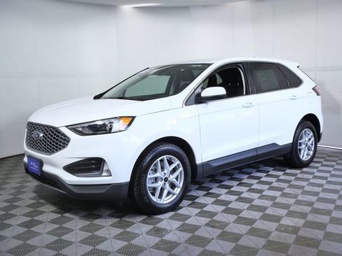 Certified 2024 Ford Edge SEL w/ Convenience Package AWD/4WD image 5
