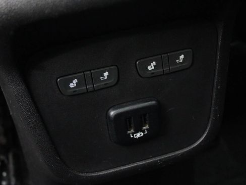 Used 2018 GMC Terrain Denali w/ Advanced Safety Package image 16