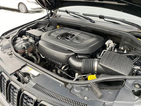 Used 2019 Jeep Grand Cherokee Altitude image 36