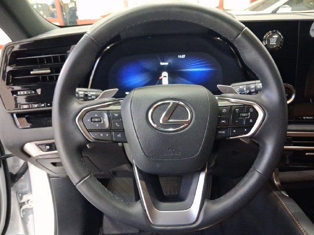 Used 2025 Lexus RX 350 FWD w/ Technology Package image 15