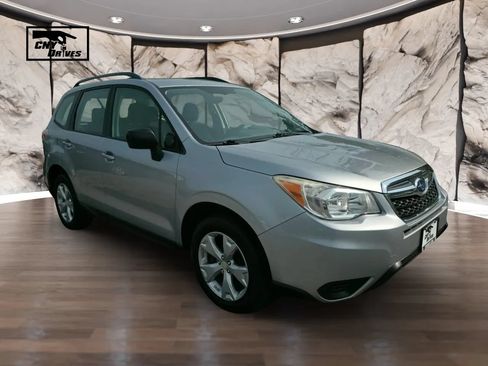 Used 2015 Subaru Forester 2.5i w/ Alloy Wheel Package AWD/4WD image 3
