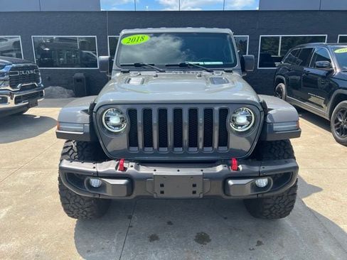Used 2018 Jeep Wrangler Unlimited Rubicon w/ Dual Top Group AWD/4WD image 2