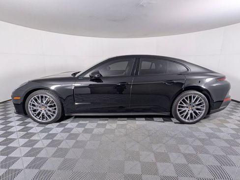 Certified 2025 Porsche Panamera image 2