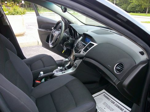 Used 2015 Chevrolet Cruze LT FWD image 38