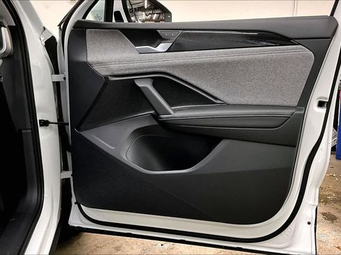 New 2026 Volkswagen Tiguan S image 28