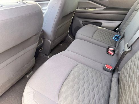 Certified 2022 Nissan Pathfinder SV FWD image 15